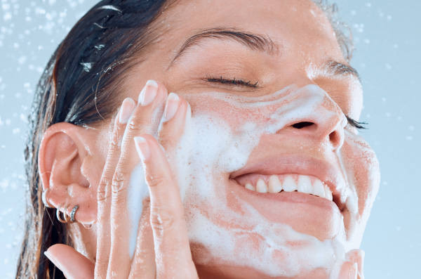 Cómo elegir productos de belleza que cuidan tu piel y tu tiempo - Jolly